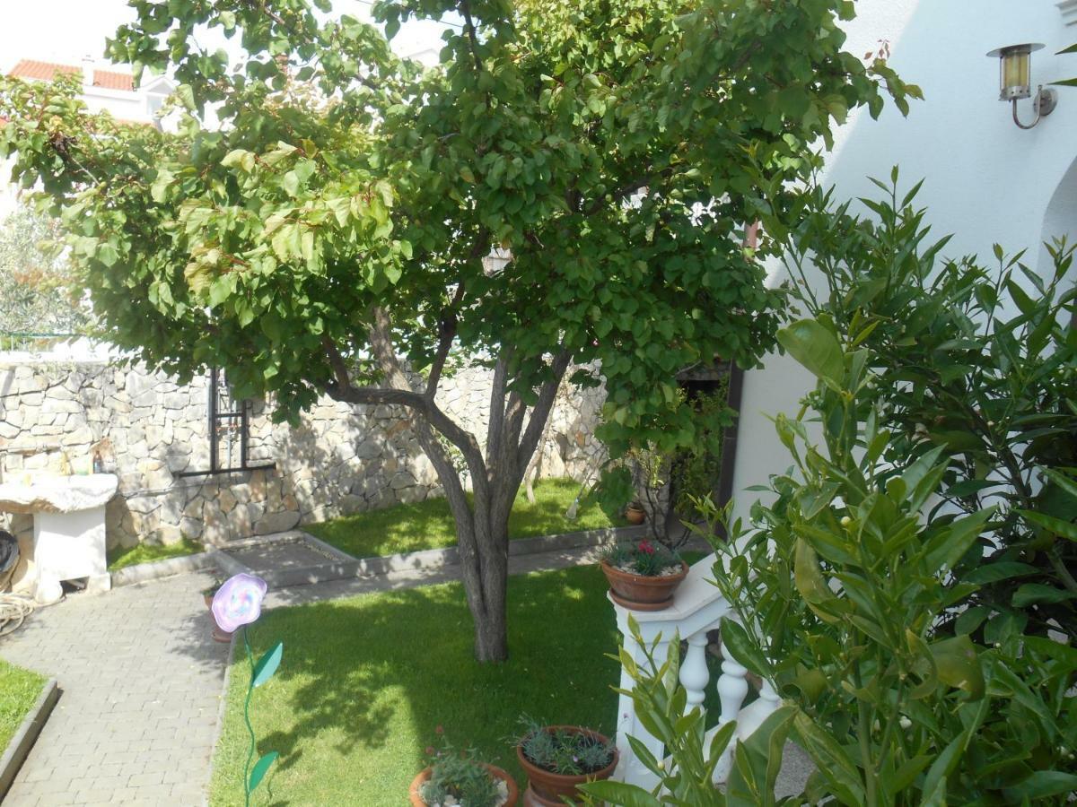 Apartmani Vukicevic Vodice Exterior foto